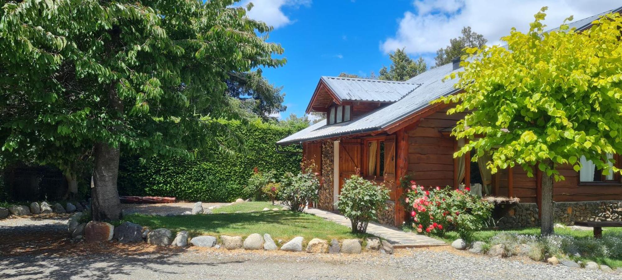 El Aguila Aparthotel San Carlos de Bariloche Exterior photo